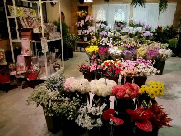「花の店くぼた園」　（鹿児島県日置市）の花屋店舗写真4