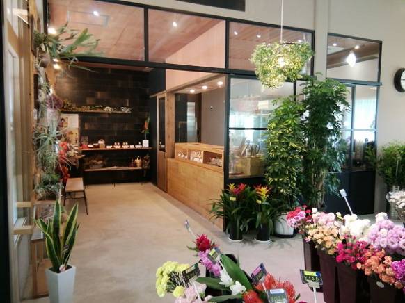 「花の店くぼた園」　（鹿児島県日置市）の花屋店舗写真2